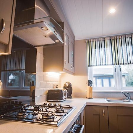 Warrenwood Country Park Hotel โพลเกท ภายนอก รูปภาพ