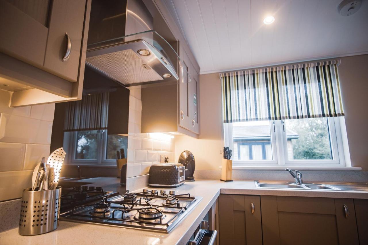 Warrenwood Country Park Hotel โพลเกท ภายนอก รูปภาพ